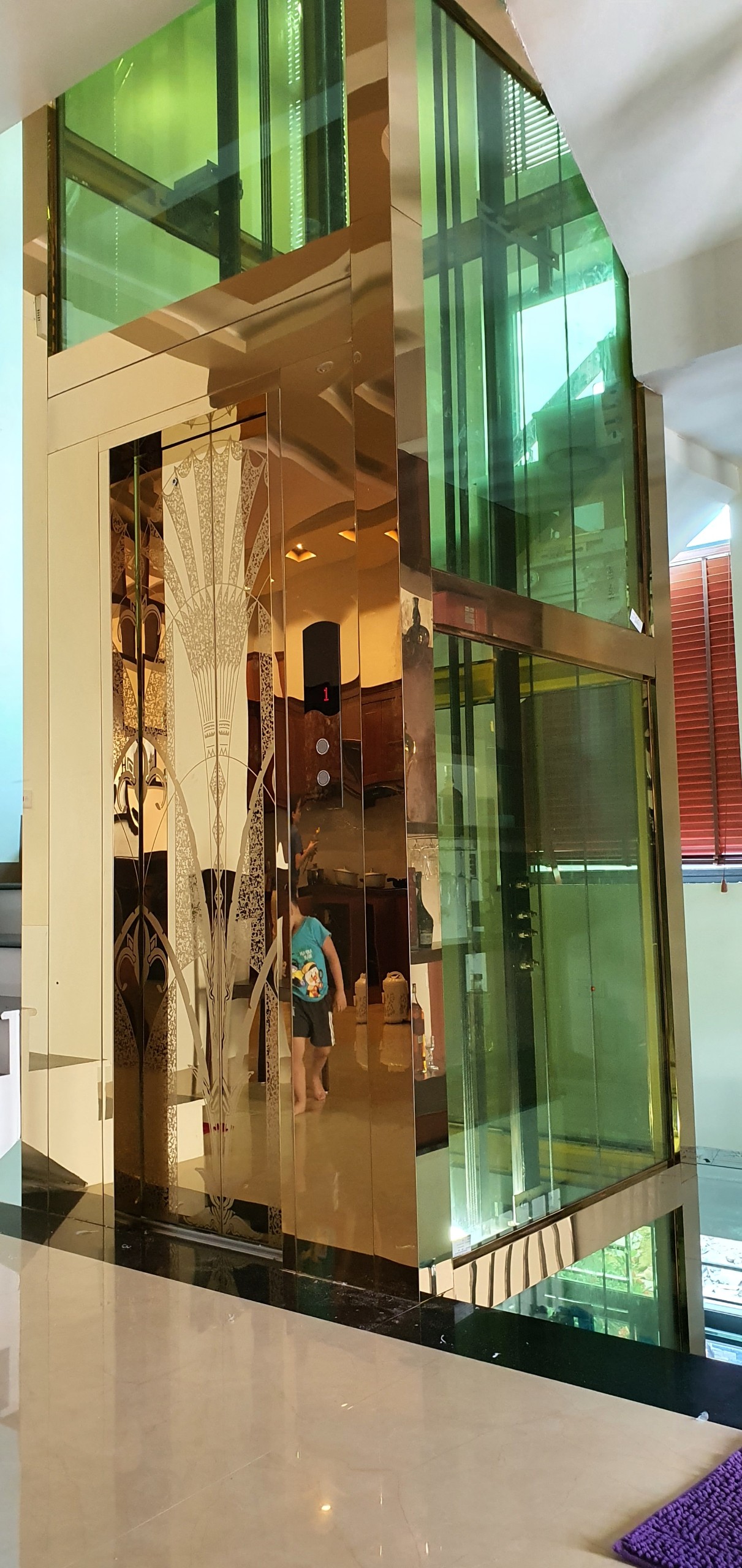 Kinh Nghiệm Chọn Thang Máy Gia Đình Phù Hợp Với Ngân Sách