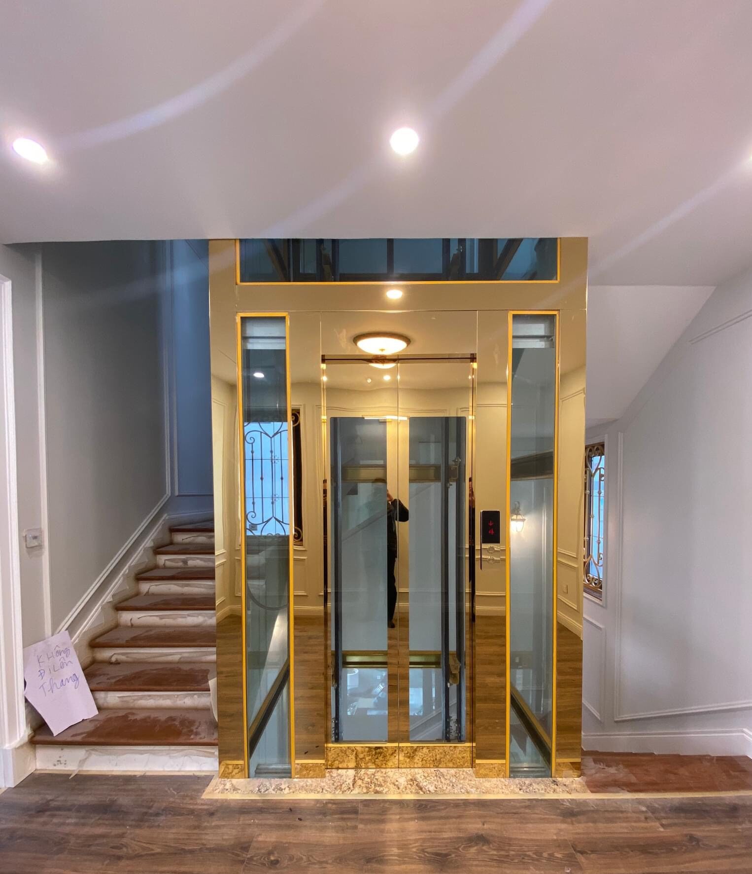 Những Yếu Tố Quyết Định Giá Thành Một Bộ Thang Máy Gia Đình