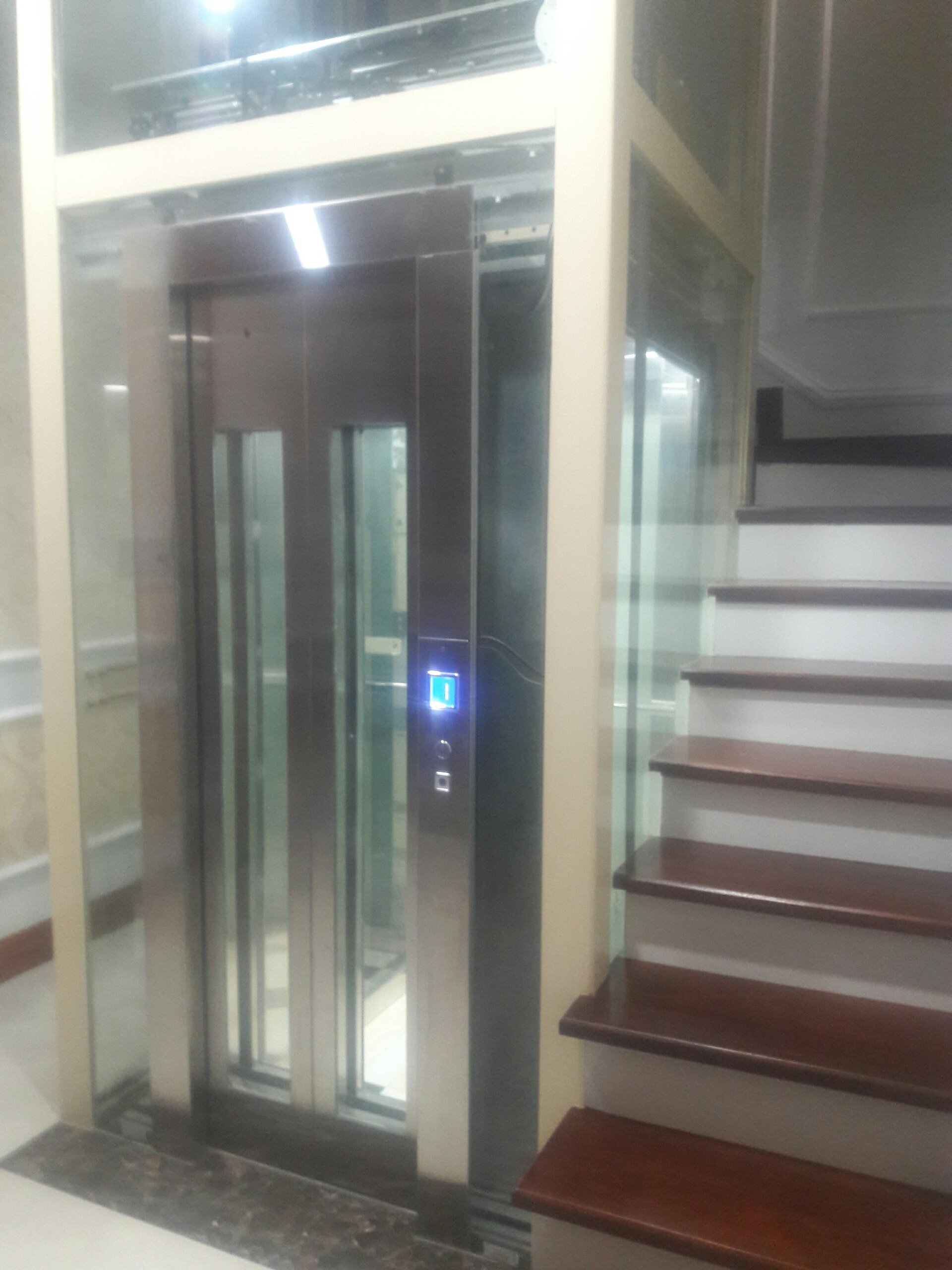Thang Máy Gia Đình Có Thực Sự Cần Thiết Cho Nhà Từ 3 Tầng Trở Lên?